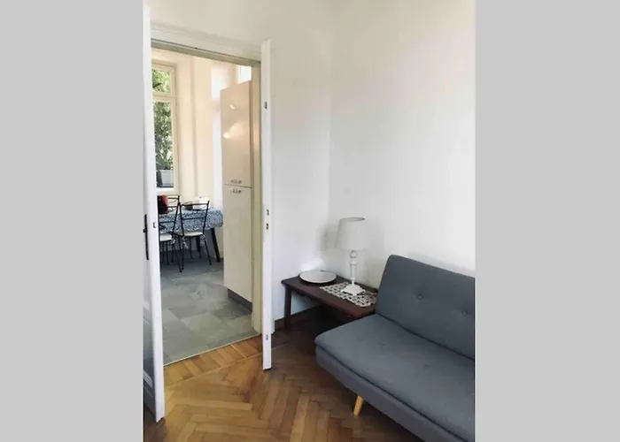 Peachey, Intero Piano Con Giardino * 스트레사