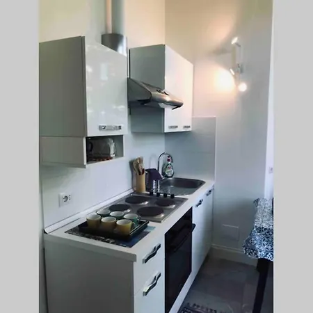 Peachey, Intero Piano Con Giardino Apartmán *